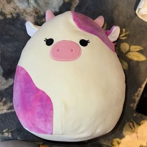 Kalina the cow squishmallow NWT